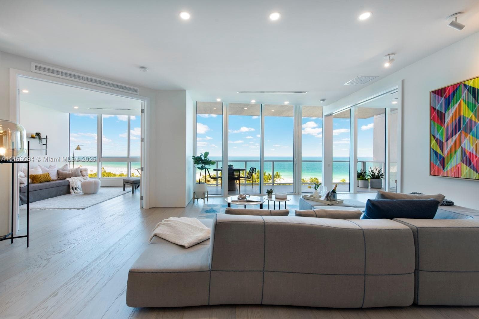 100 S Pointe Dr # 908, Miami Beach FL 33139