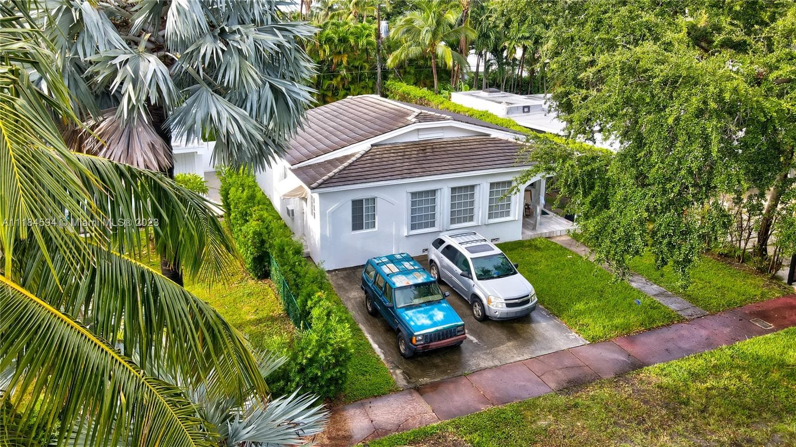 535 W 51st St, Miami Beach FL 33140
