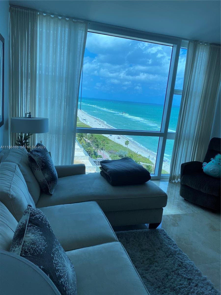6801 Collins Ave, Miami Beach FL 33141