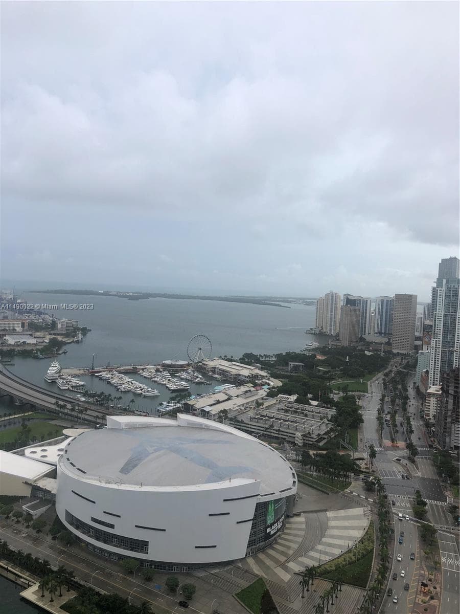 900 Biscayne Blvd # 4904, Miami FL 33132