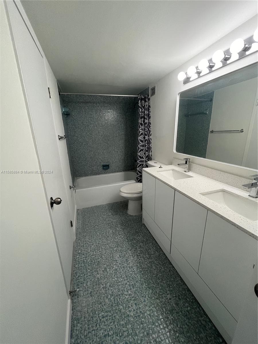 1351 NE Miami Gardens Dr # 1121E, Miami FL 33179