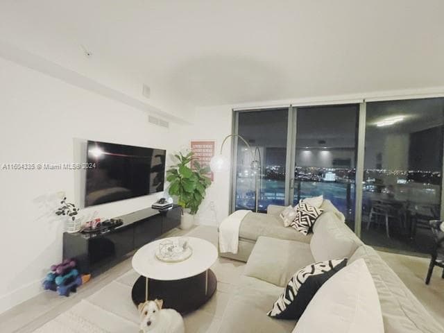 121 NE 34th St # 1409, Miami FL 33137
