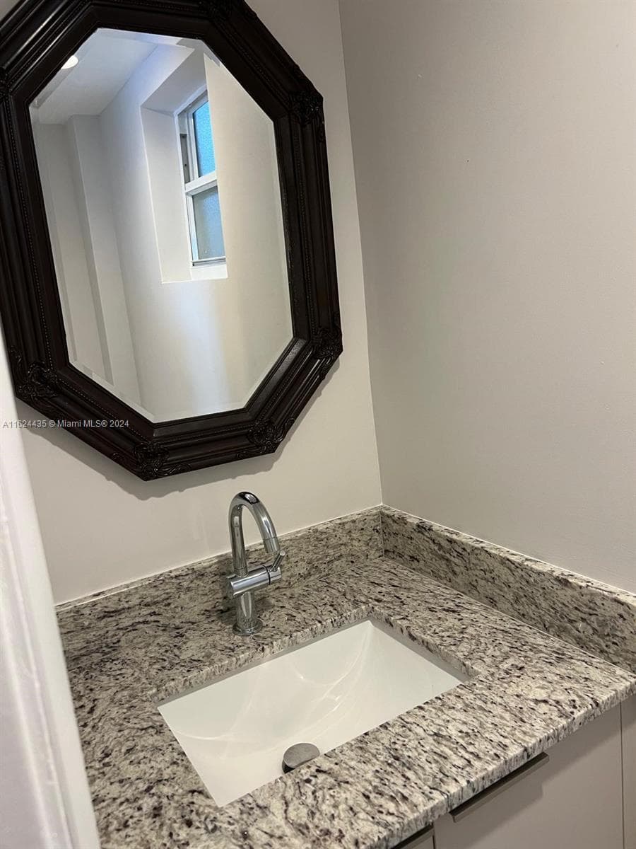 6580 W Flagler St # 309, Miami FL 33144