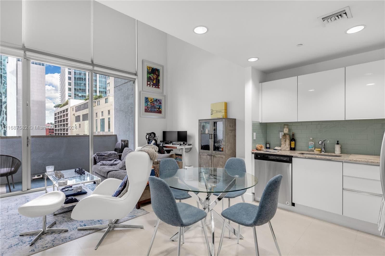1060 Brickell Ave # 409, Miami FL 33131