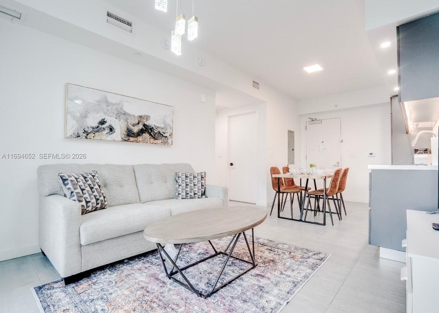 227 NE 2nd St # 1705, Miami FL 33132