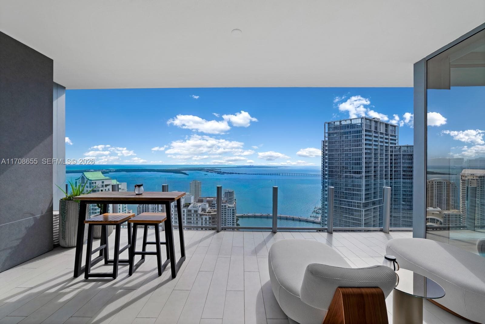 300 Biscayne Blvd Way # 4703, Miami FL 33131