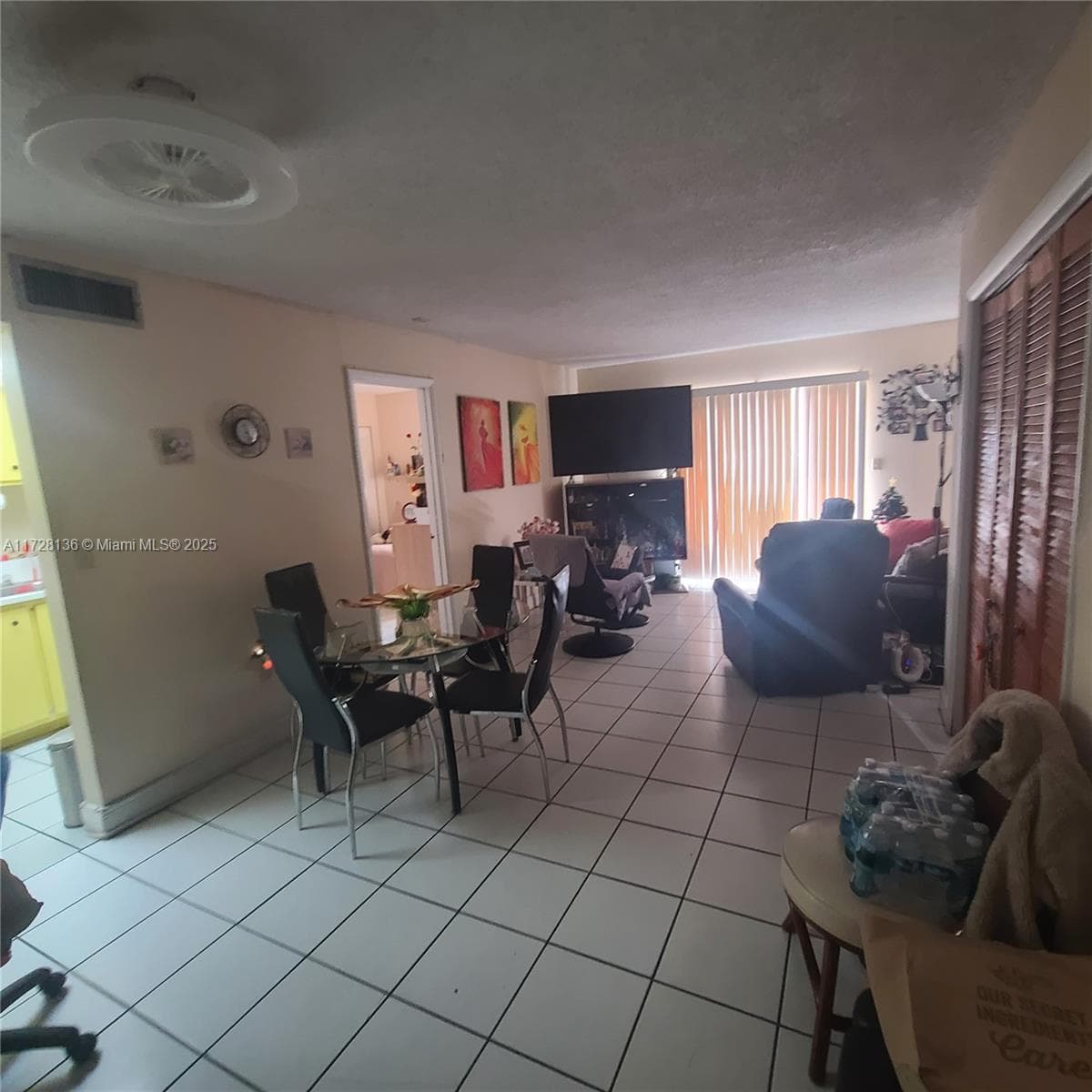 4803 NW 7th St # 14, Miami FL 33126