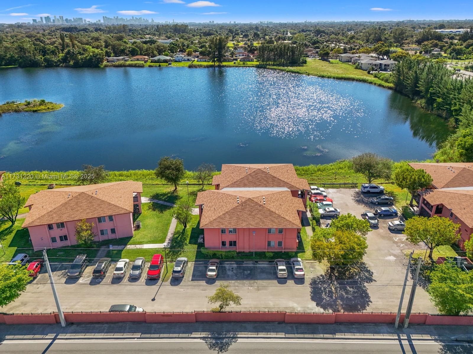 2020 NW 119th St # 1122, Miami FL 33167