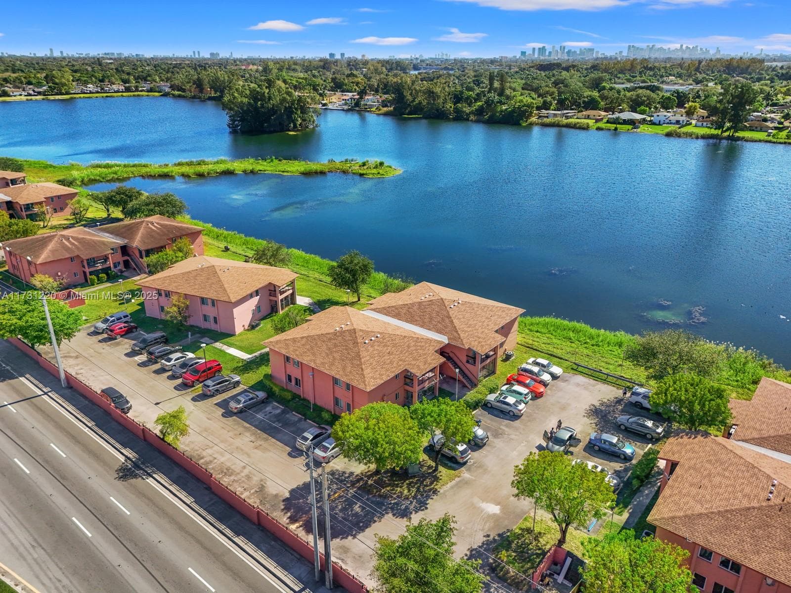 2020 NW 119th St # 1122, Miami FL 33167