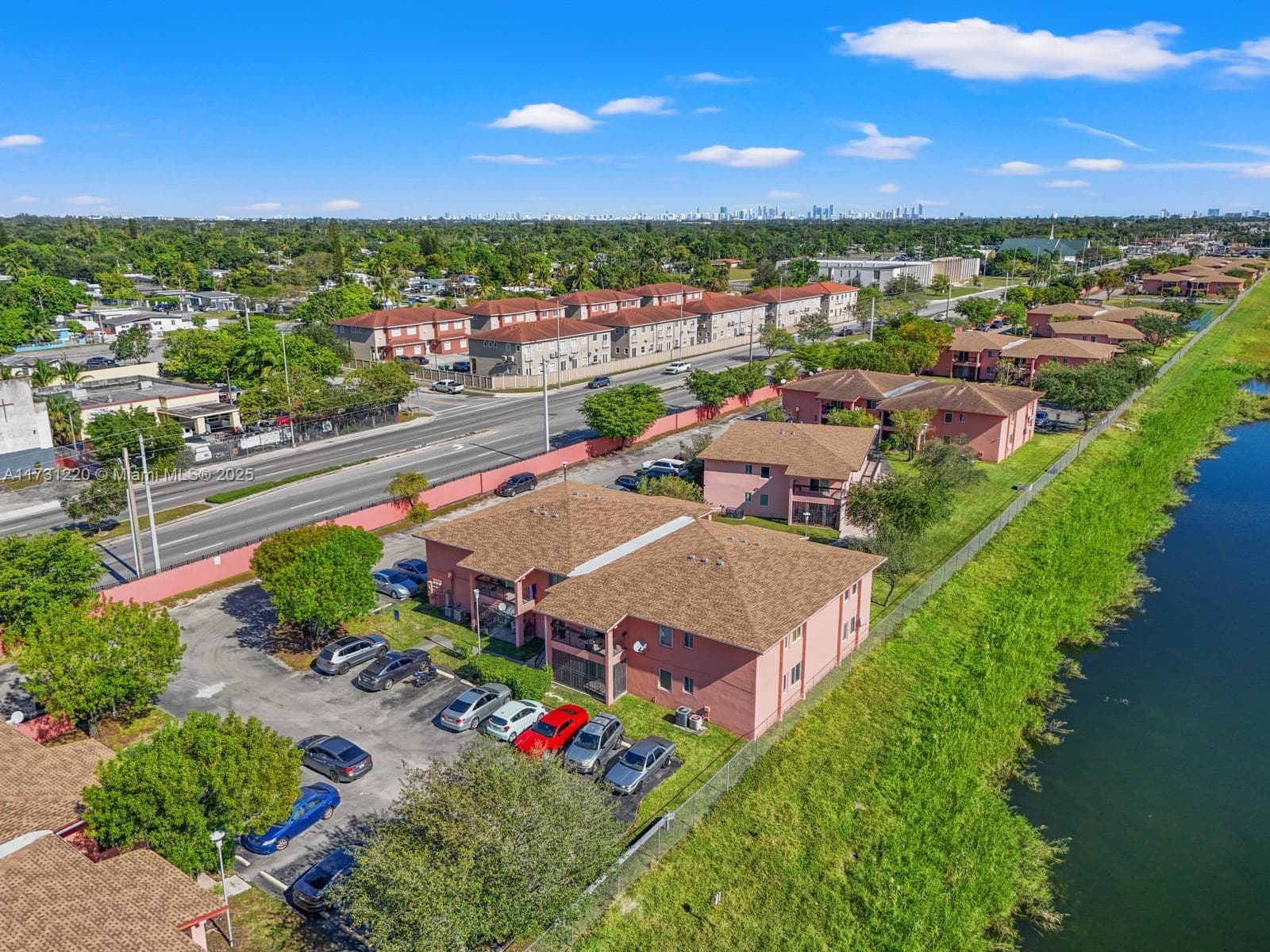 2020 NW 119th St # 1122, Miami FL 33167