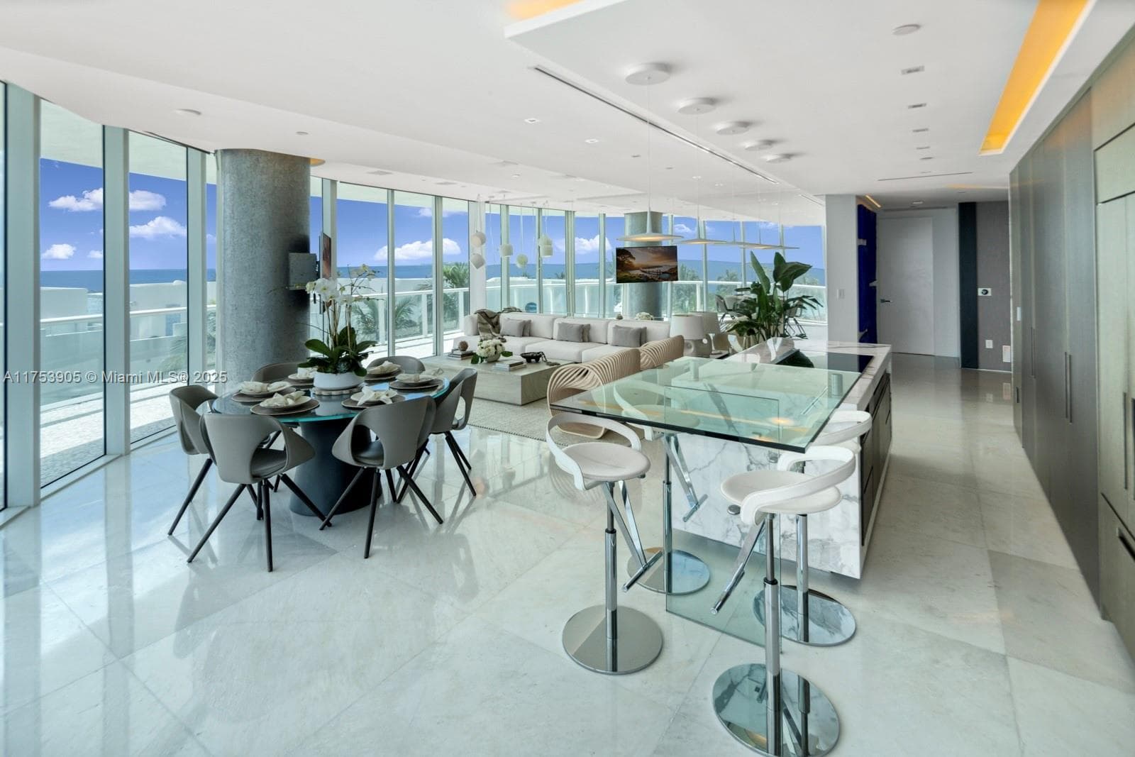 100 S Pointe Dr # 606, Miami Beach FL 33139