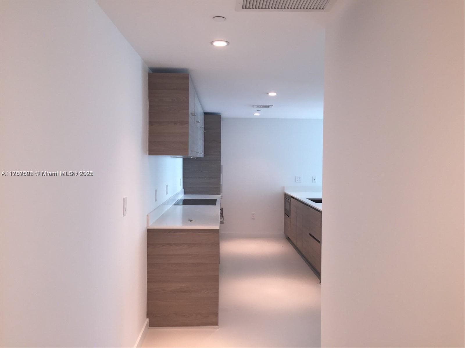 1300 S Miami Ave # 1910, Miami FL 33130