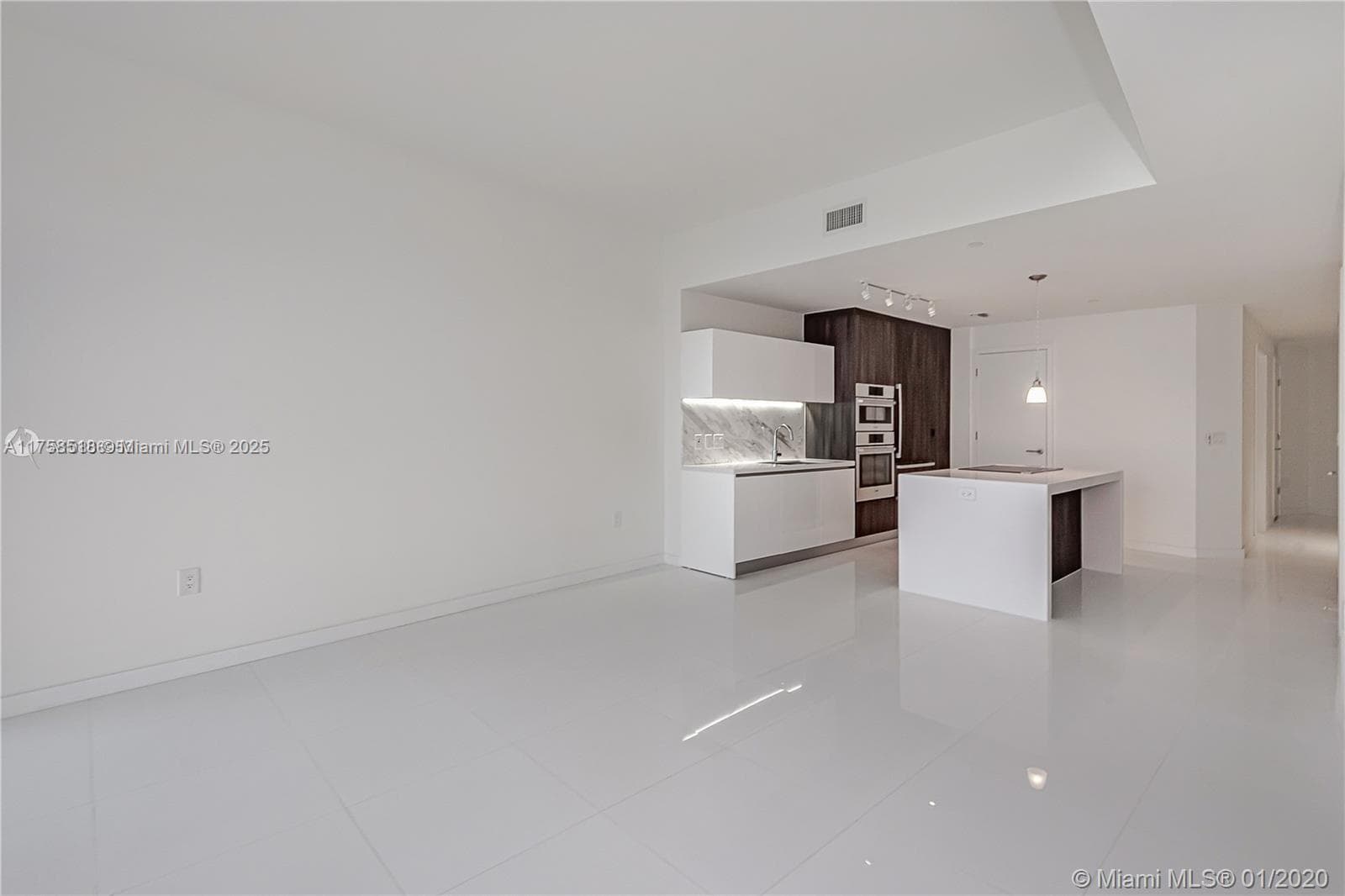 851 NE 1st Ave # 2600, Miami FL 33132