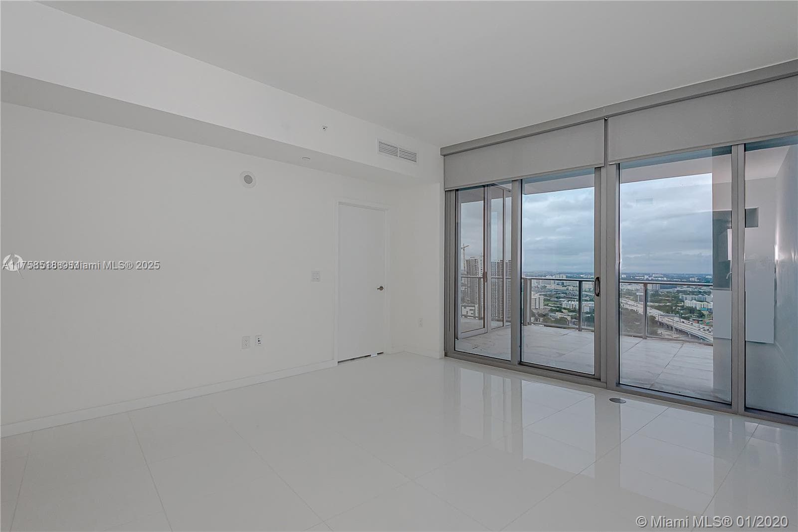 851 NE 1st Ave # 2600, Miami FL 33132