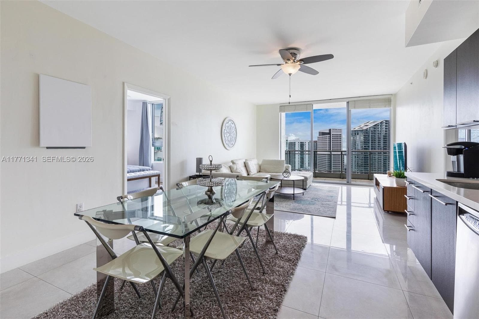 90 SW 3rd St # 4103, Miami FL 33130