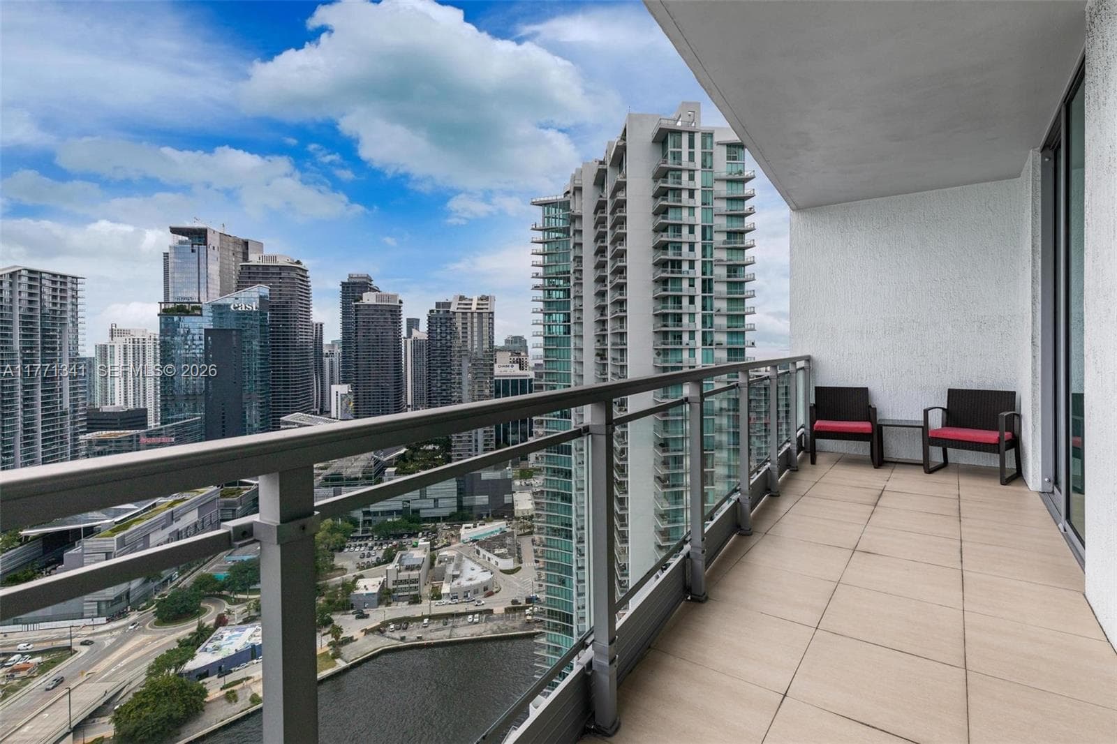90 SW 3rd St # 4103, Miami FL 33130