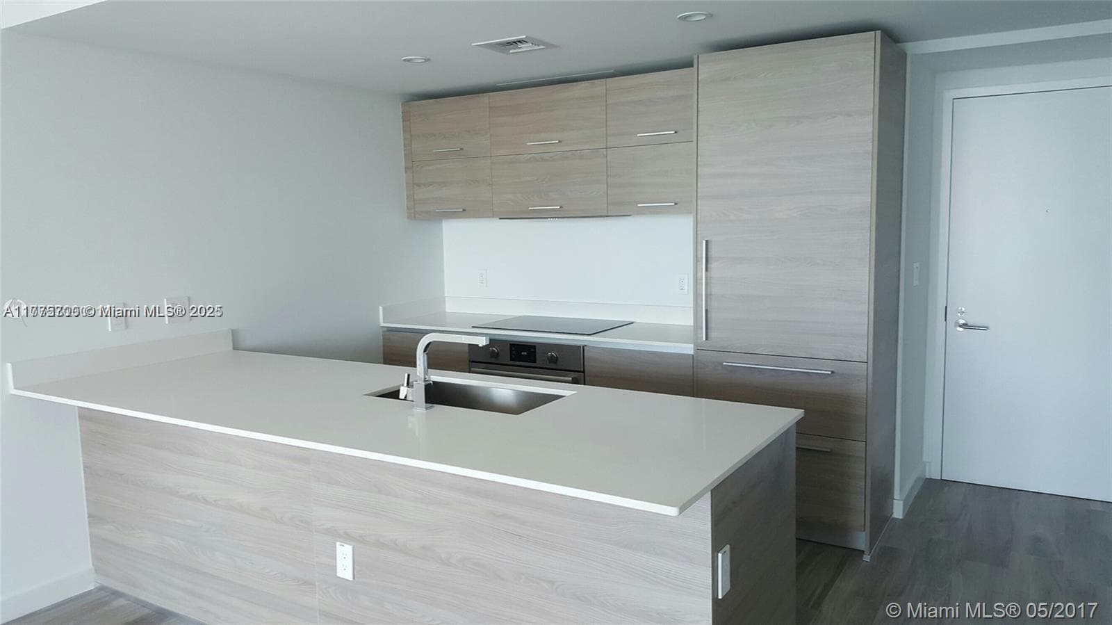 1300 S Miami Ave # 4002, Miami FL 33130