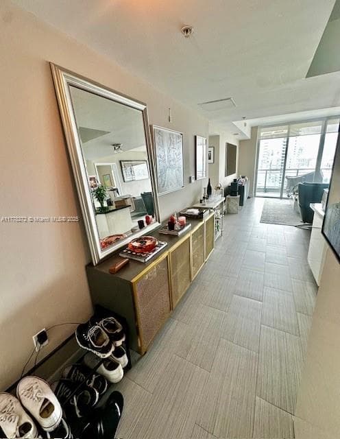 92 SW 3rd St # 4104, Miami FL 33130
