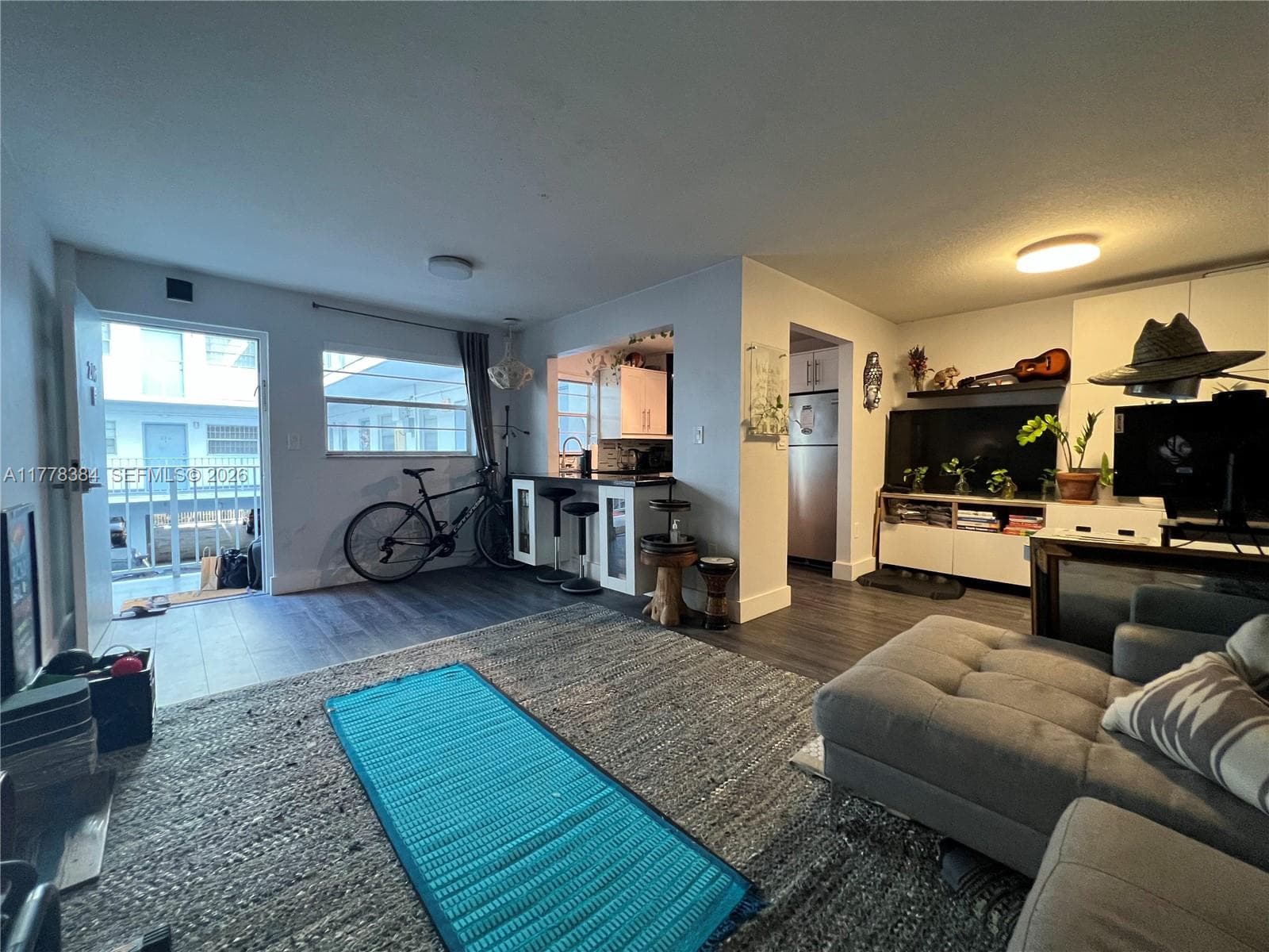 221 Meridian Ave # 206, Miami Beach FL 33139