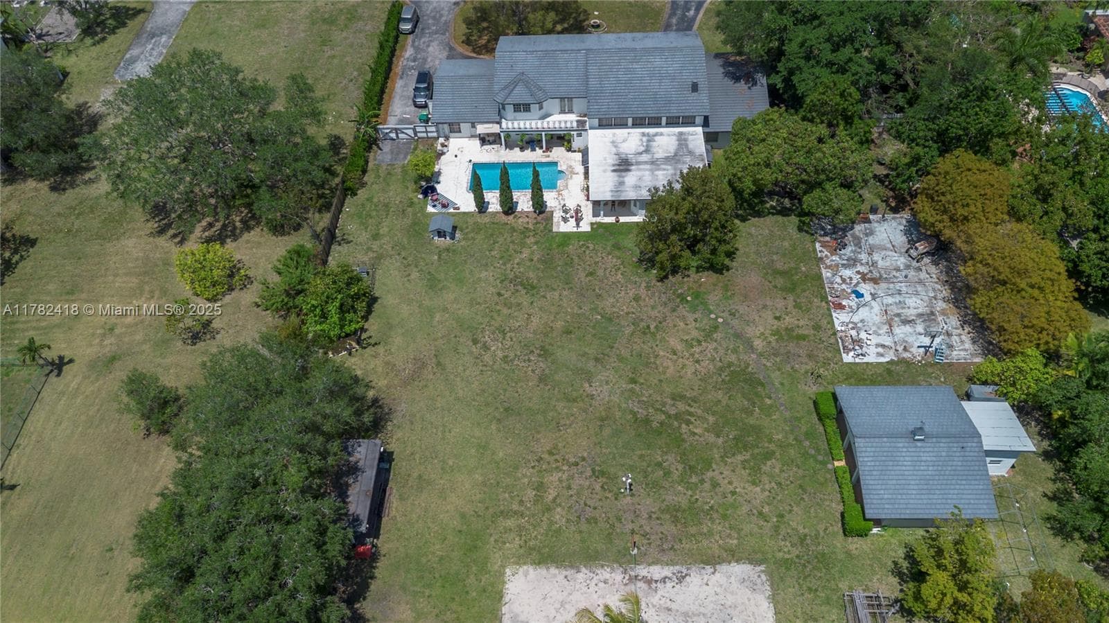 8350 SW 98 th St, Miami FL 33156