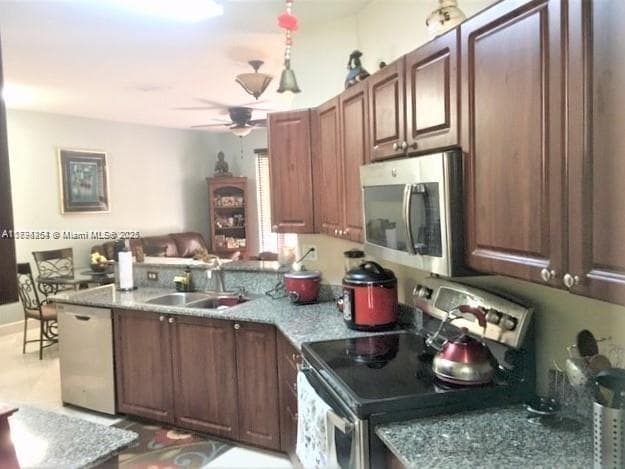4854 NW 110th Pl, Doral FL 33178