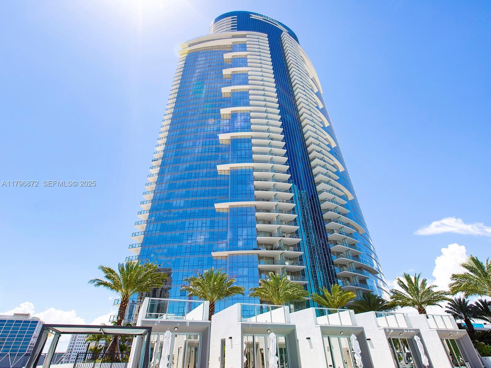 851 NE 1st Ave, Miami FL 33132