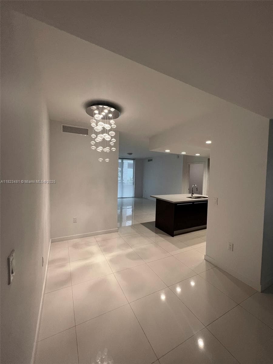 7661 NW 107th Ave # 207, Doral FL 33178