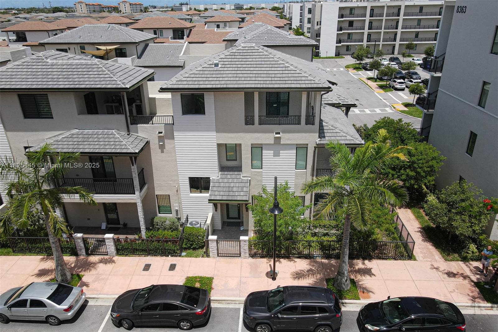 4269 NW 83rd Path, Doral FL 33166