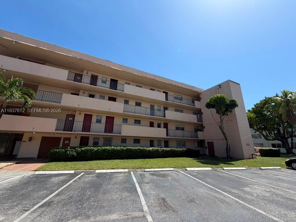 1450 NE 191st St # 106, Miami FL 33179