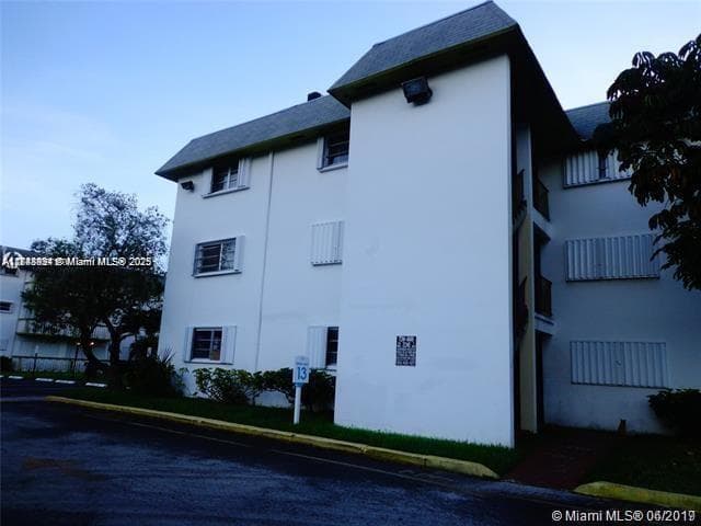 15225 NE 6th Ave # B207, Miami FL 33162