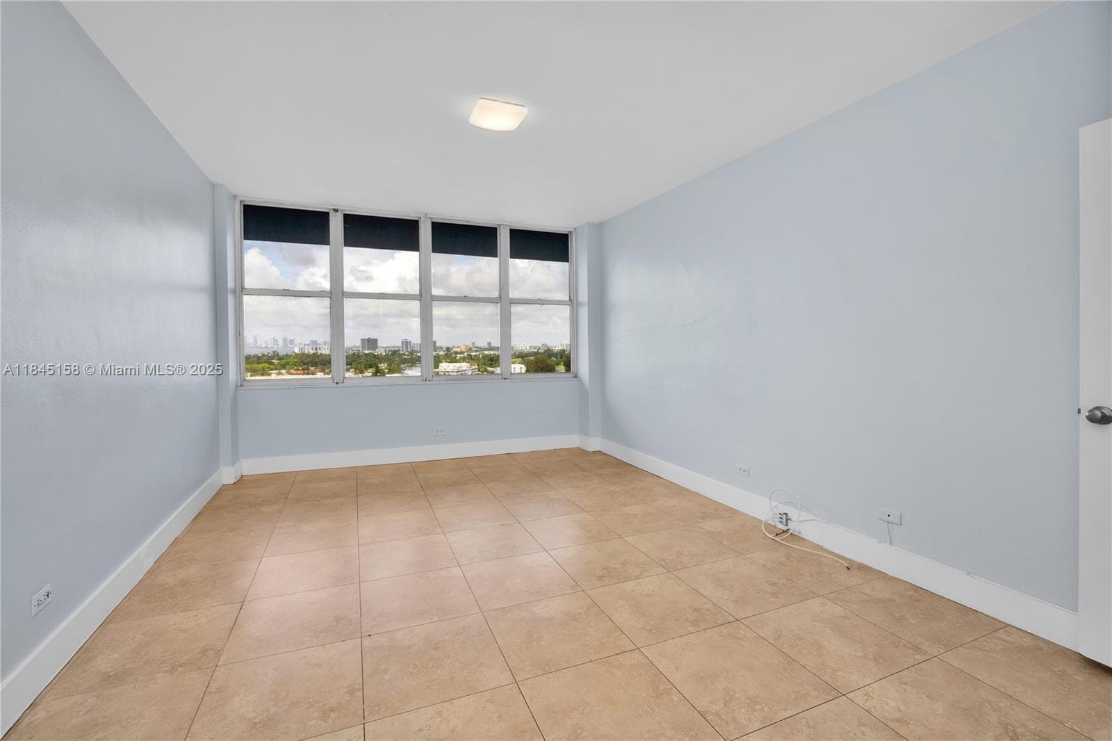 7441 Wayne Ave # 15E, Miami Beach FL 33141