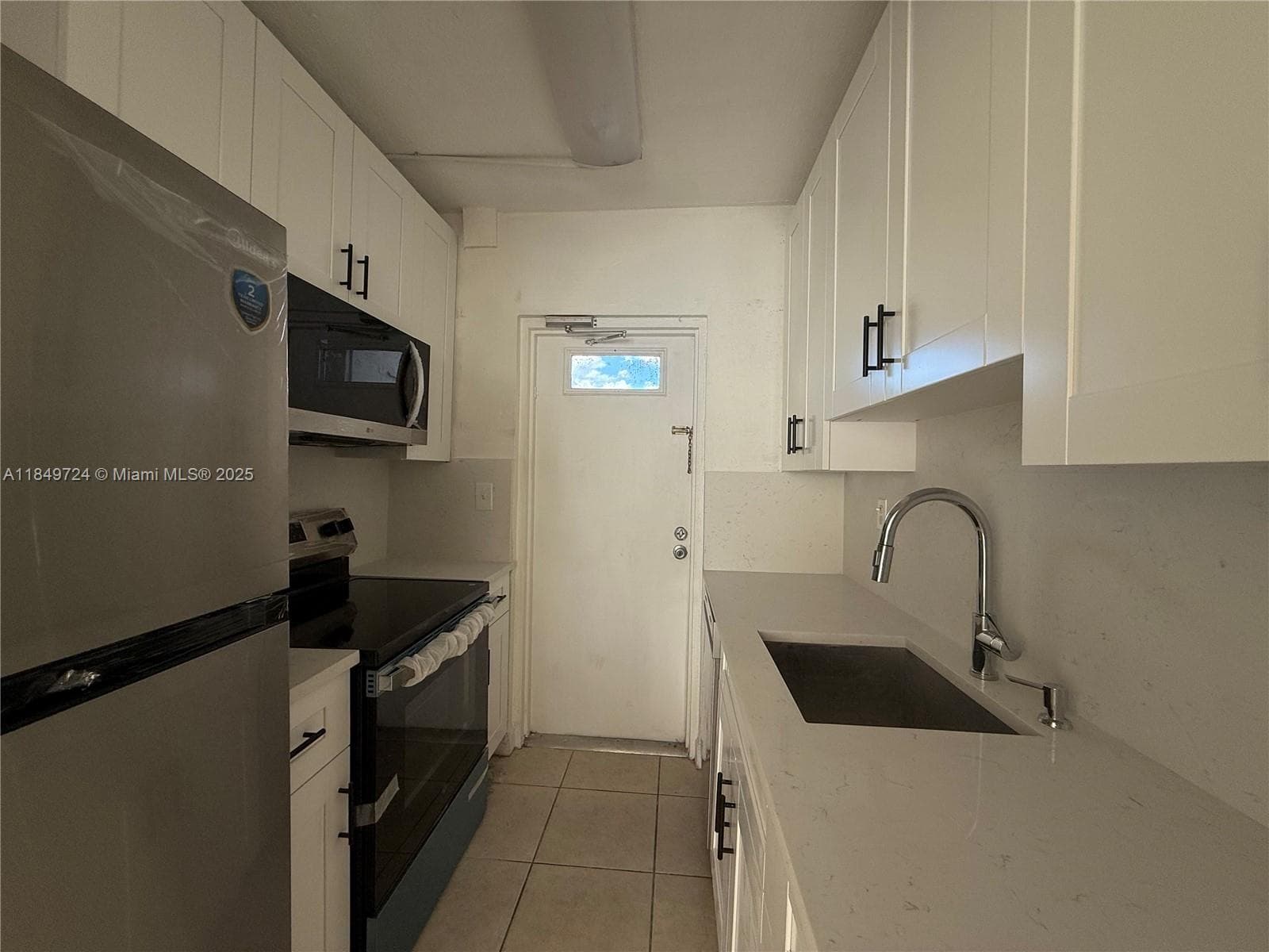10900 SW 104th St # 323, Miami FL 33176