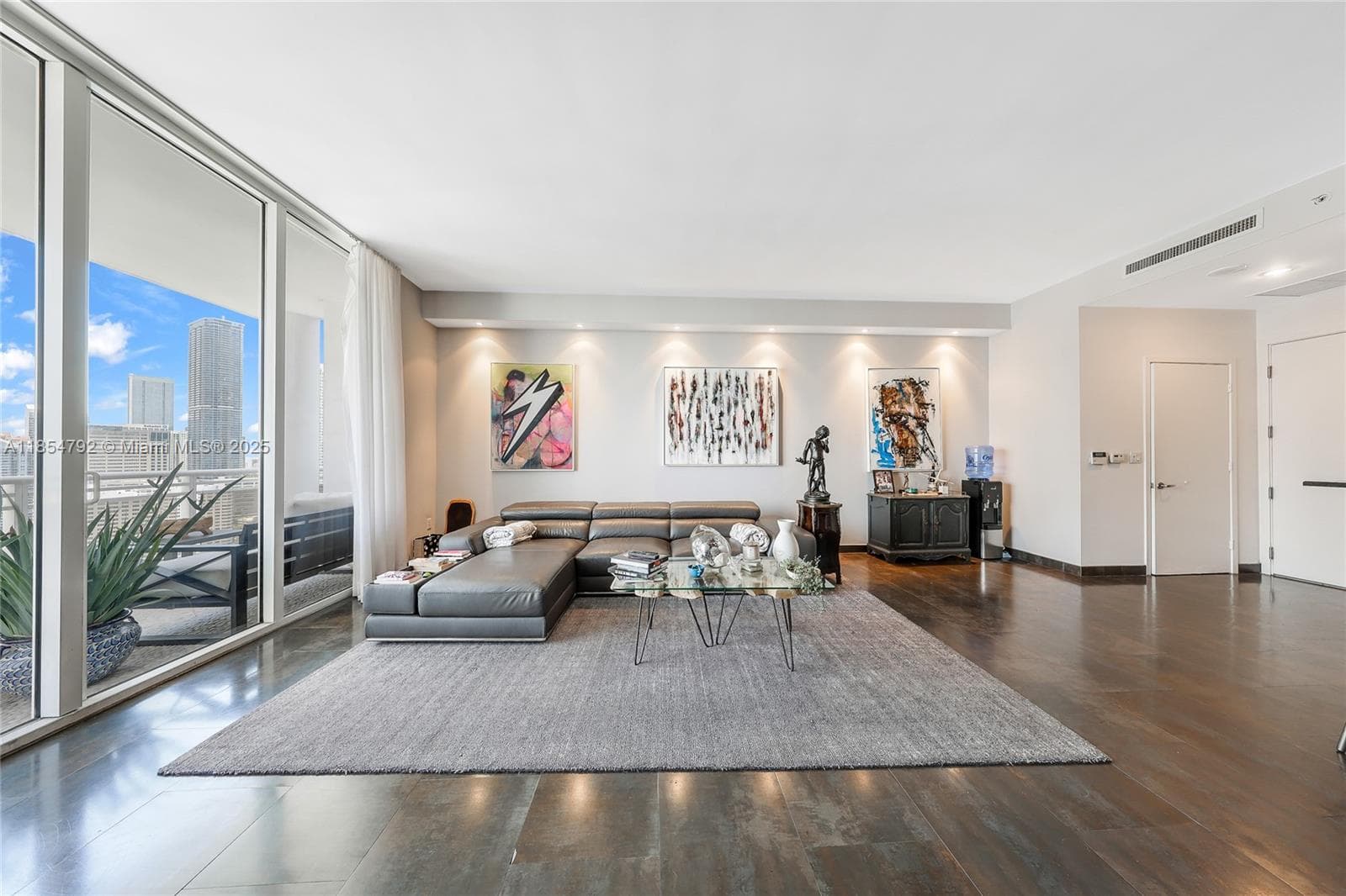 901 Brickell Key Blvd # 3002, Miami FL 33131
