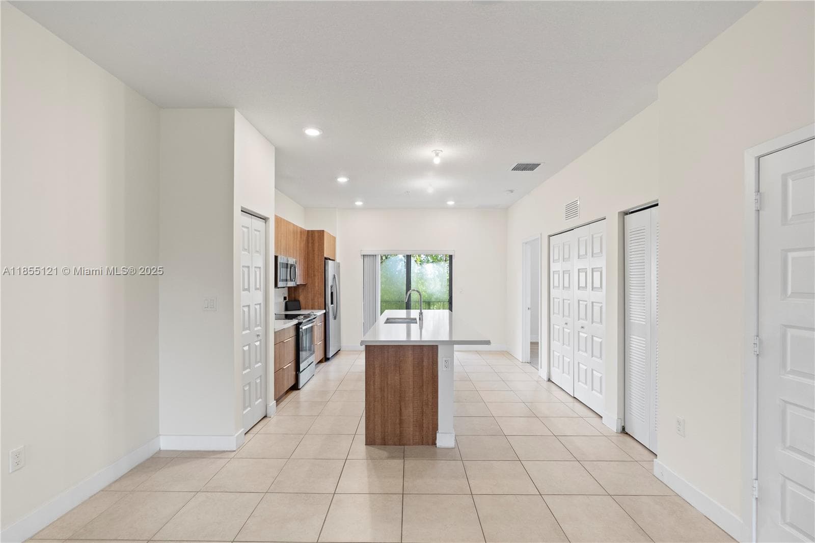 7831 NW 104th Ave # 22, Doral FL 33178