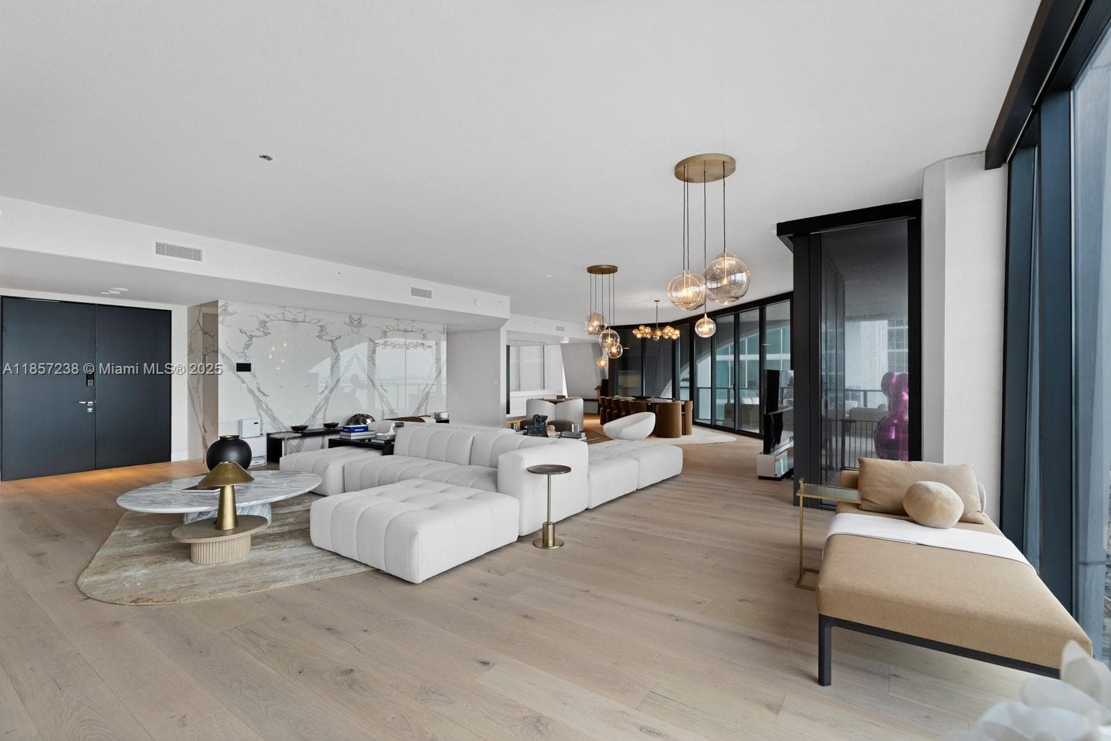 1000 Biscayne Blvd # 2402, Miami FL 33132