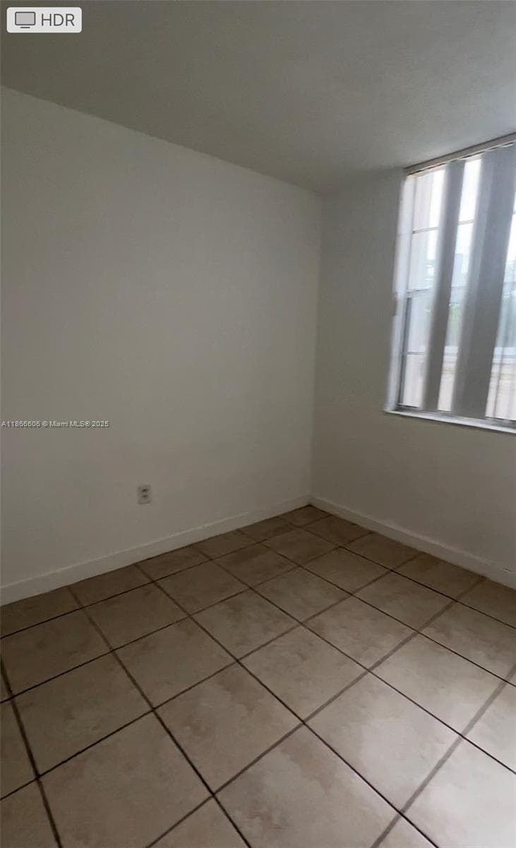 498 NW 165th St Rd # 101, Miami FL 33169
