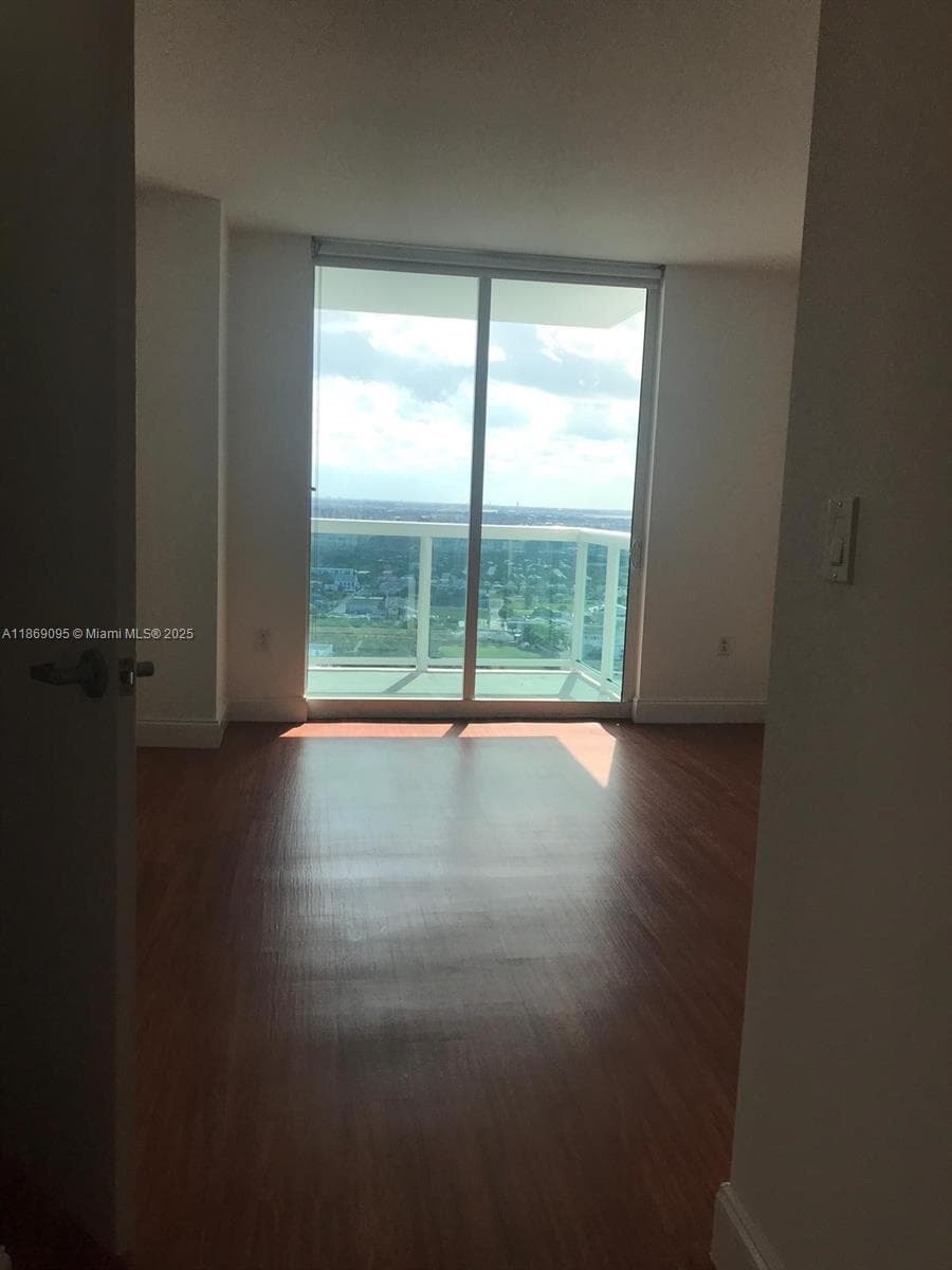 1800 N Bayshore Dr # 3910, Miami FL 33132