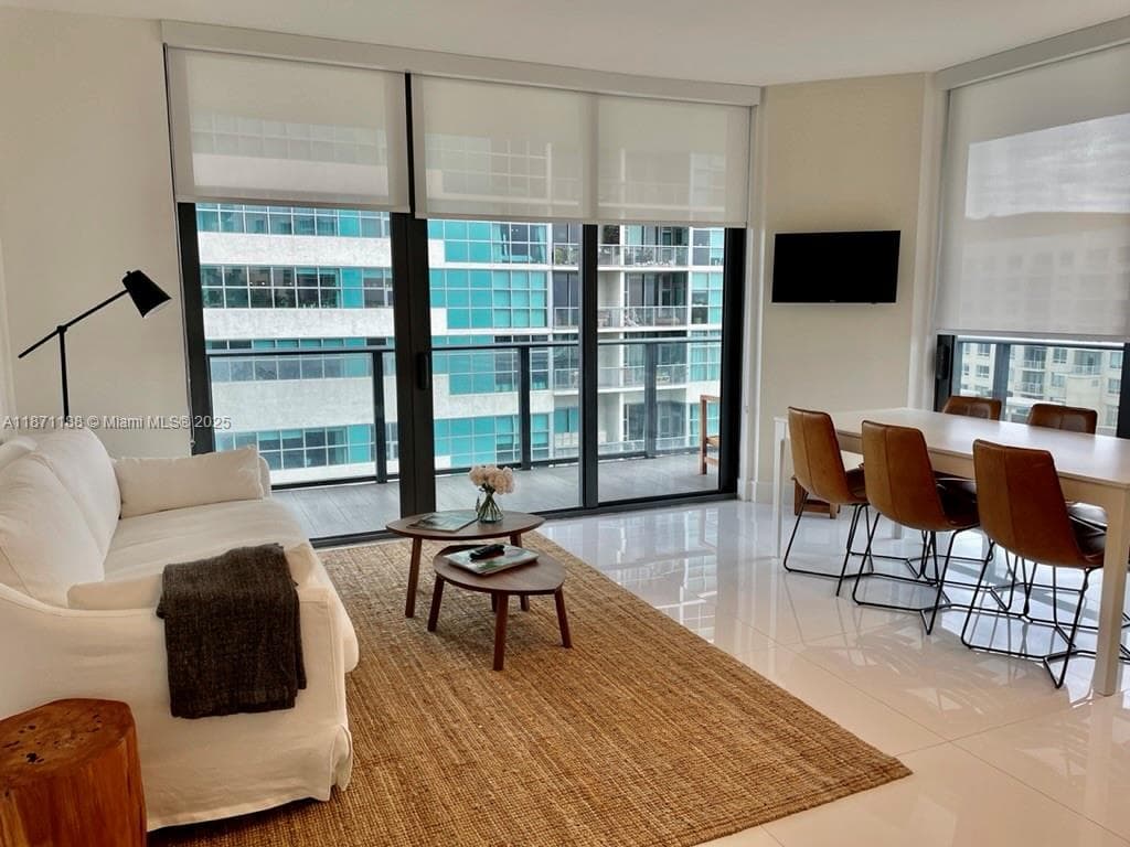 121 NE 34 ST # 901, Miami FL 33137