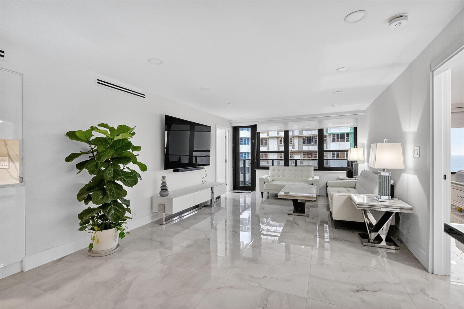 5225 Collins Avenue # 1408, Miami Beach FL 33140