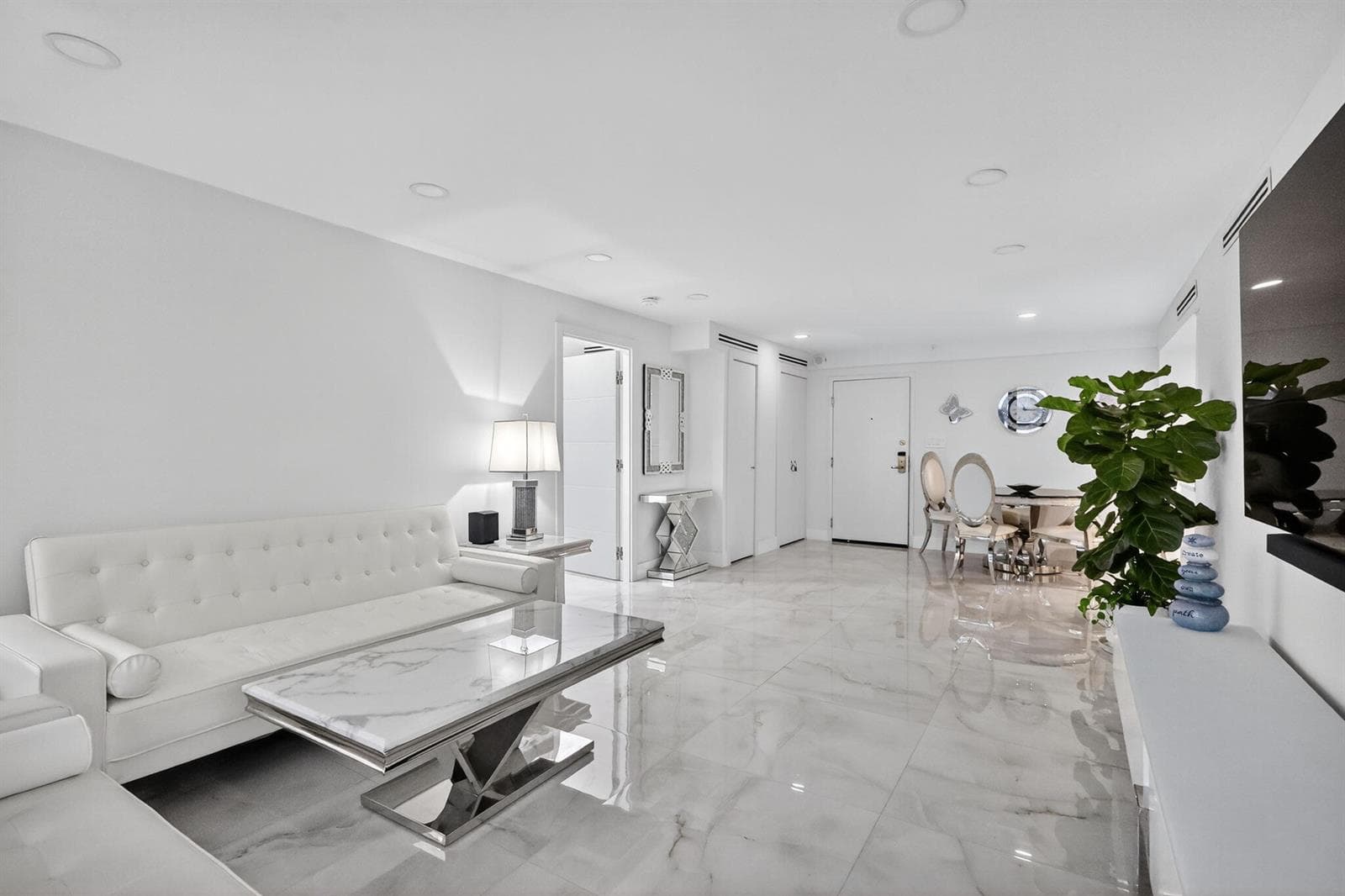5225 Collins Avenue # 1408, Miami Beach FL 33140