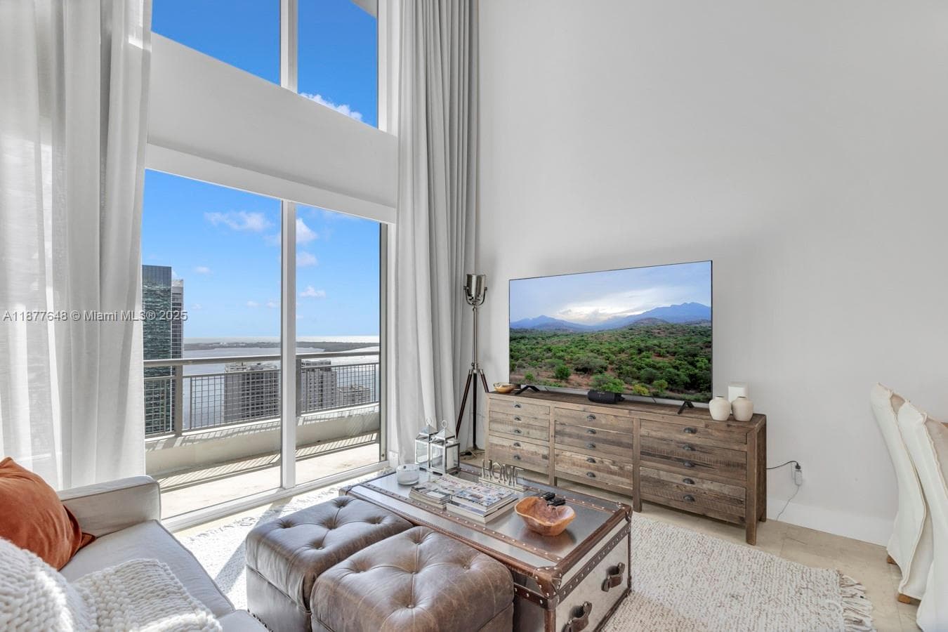 60 SW 13th St # 3402, Miami FL 33130