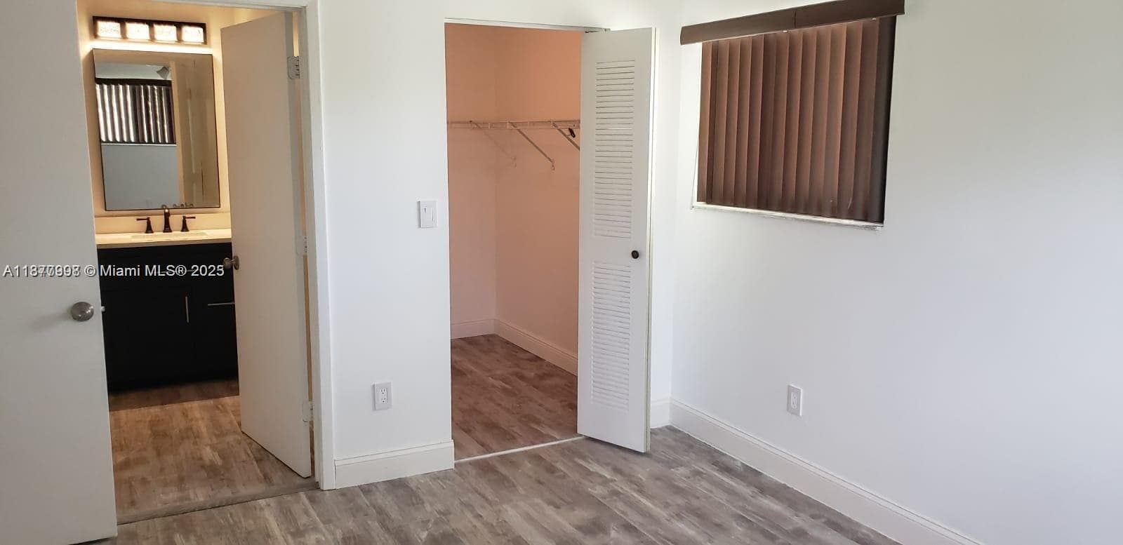 9709 Hammocks Blvd # 202, Miami FL 33196