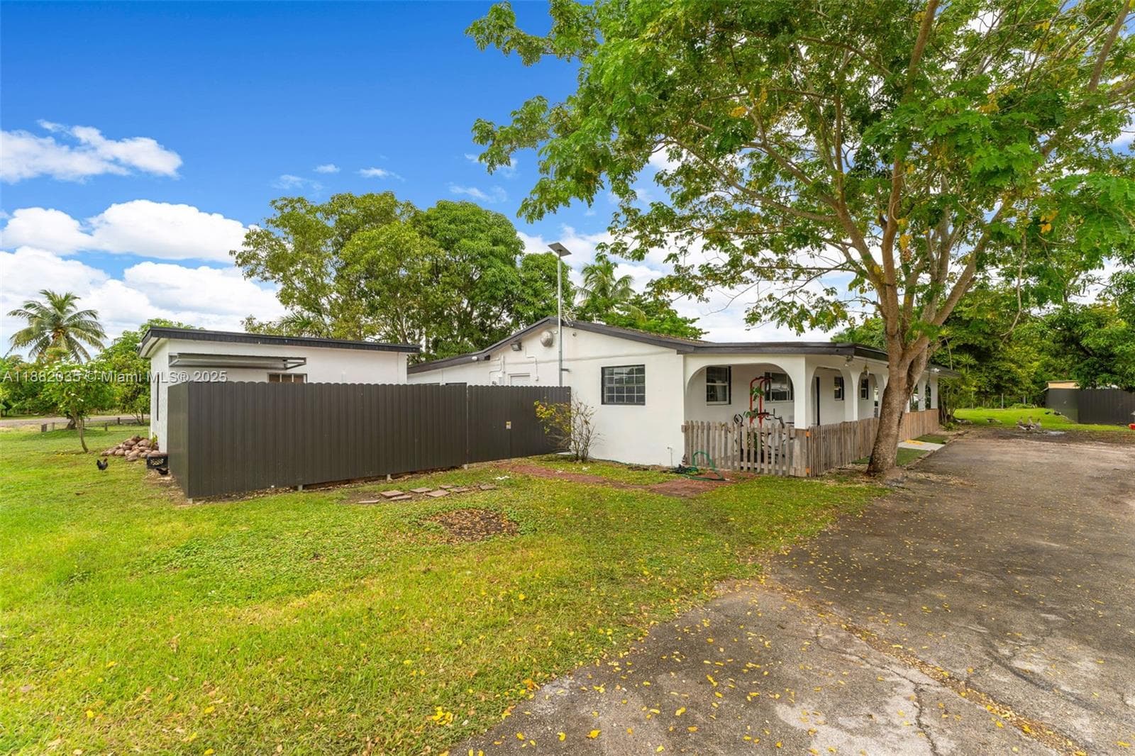 12750 SW 197th Ave, Miami FL 33196