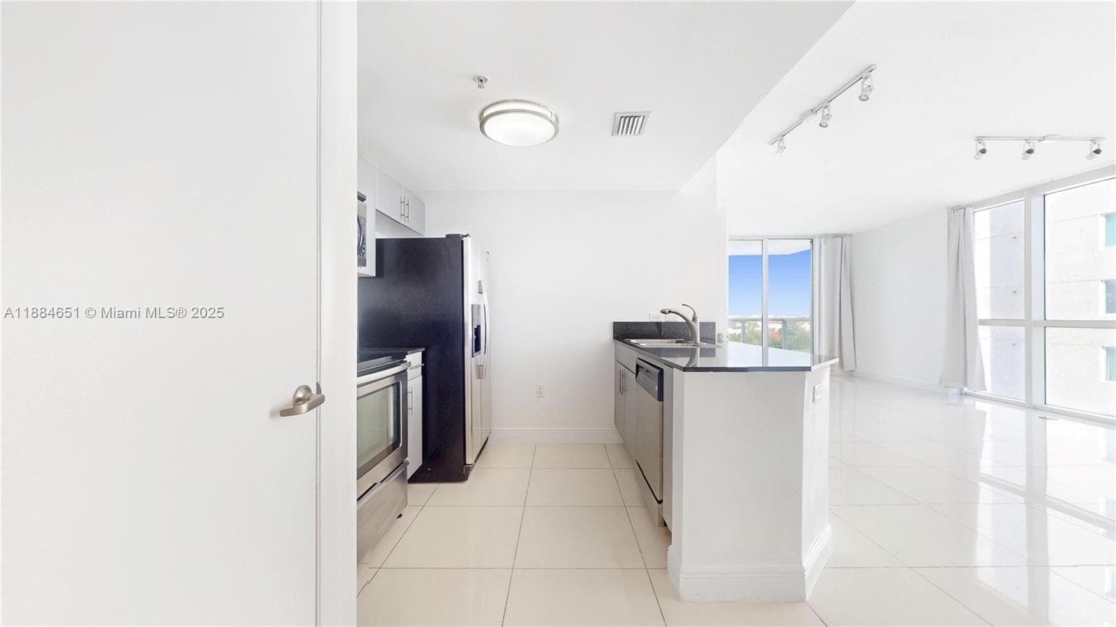 1871 NW S River Dr # 1205, Miami FL 33125