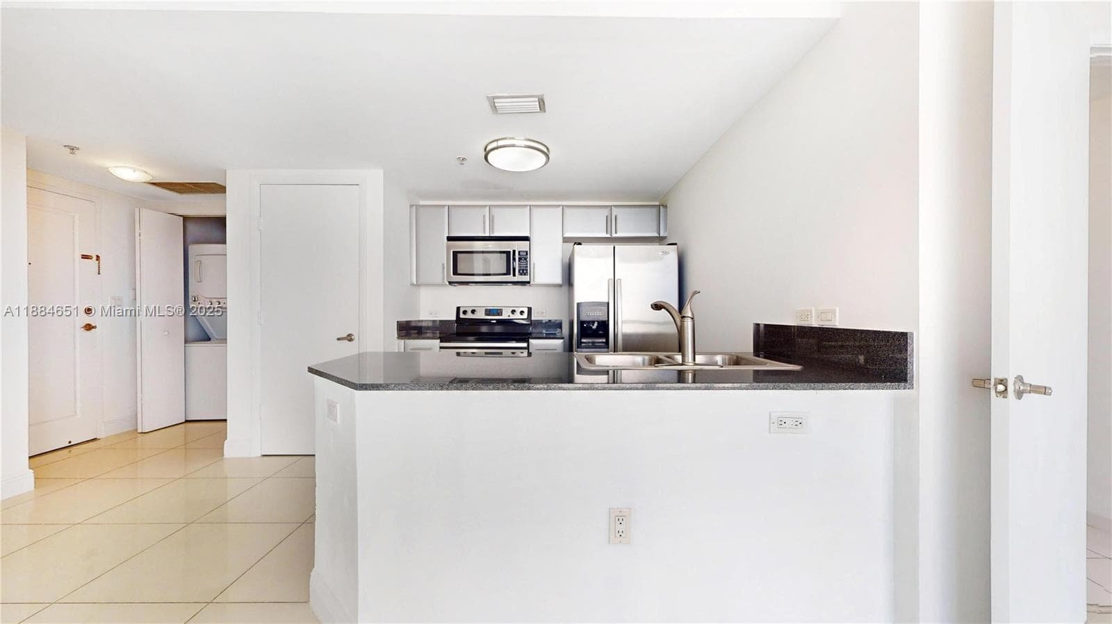 1871 NW S River Dr # 1205, Miami FL 33125