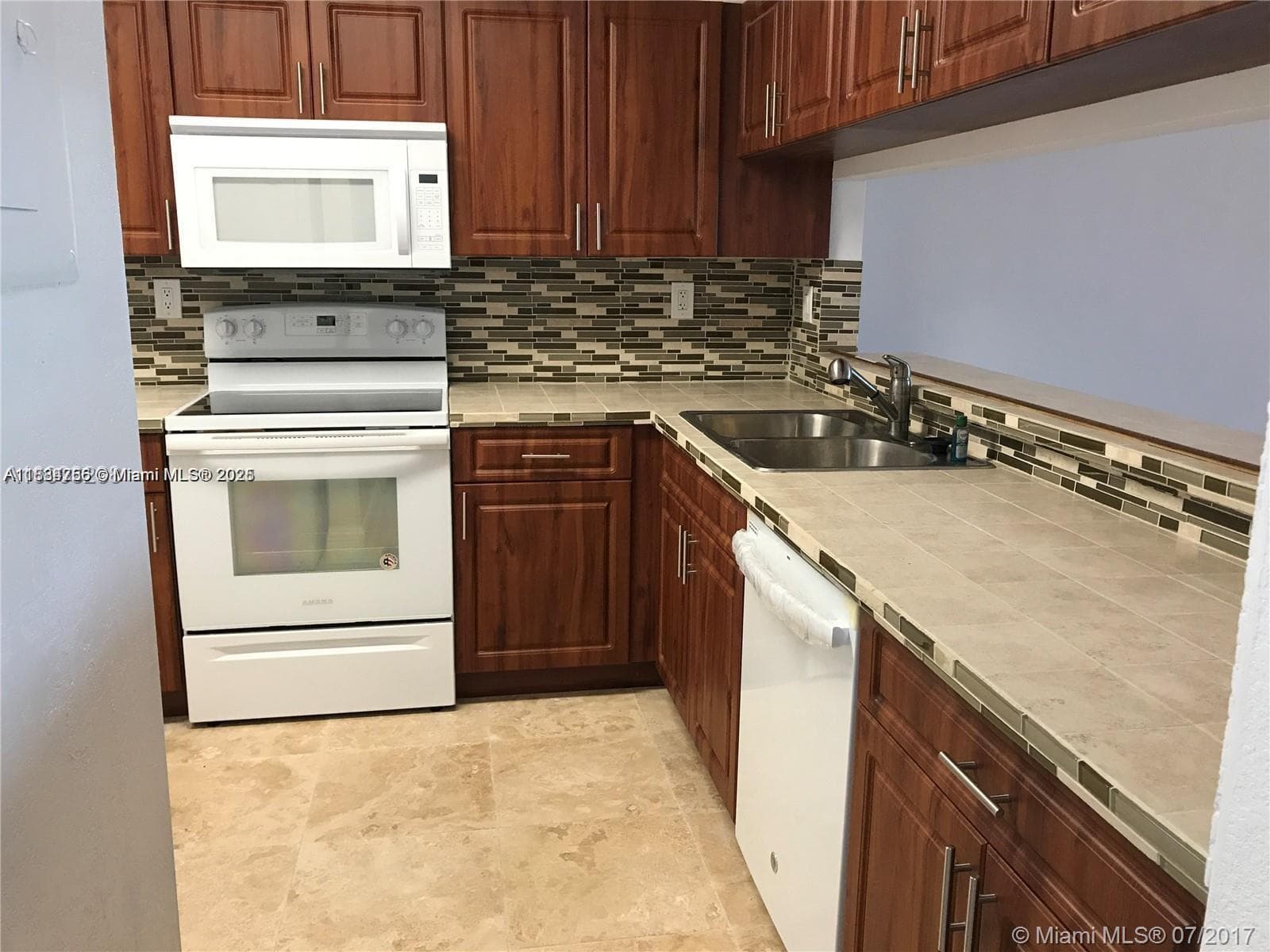 10288 NW 9th St Cir # 205, Miami FL 33172