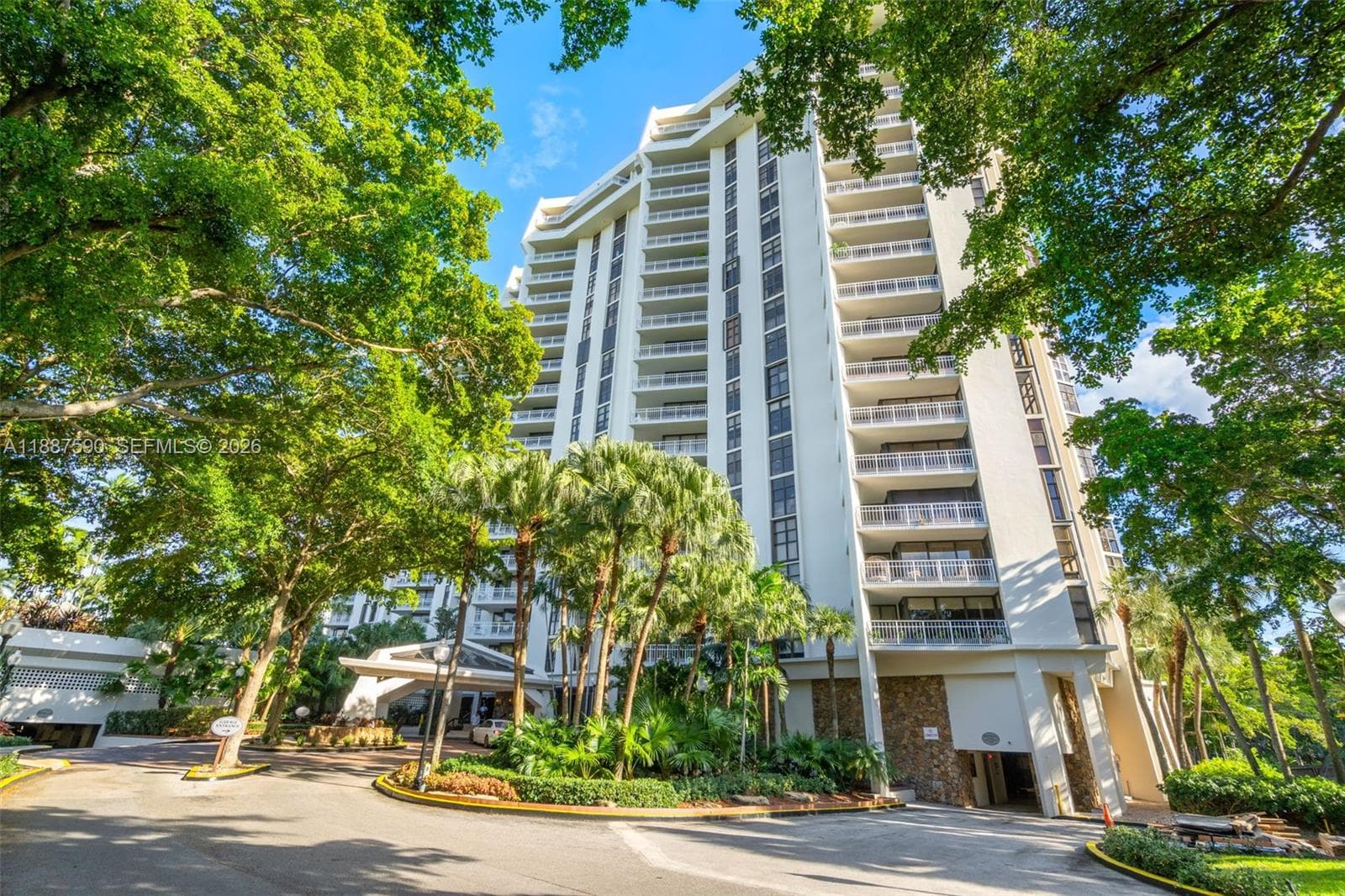 1000 Quayside Ter # 505, Miami FL 33138