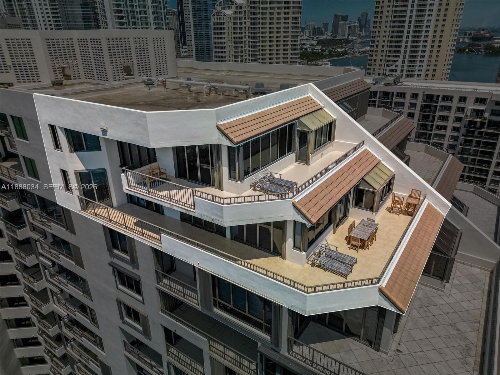 520 Brickell Key Drive # 03, Miami FL 33131