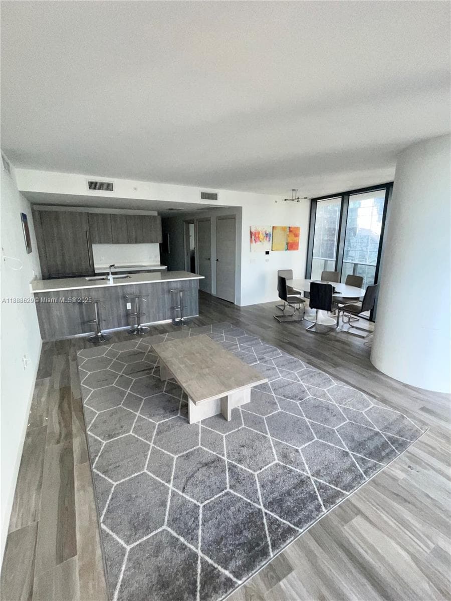 801 S Miami Ave # 3304, Miami FL 33130
