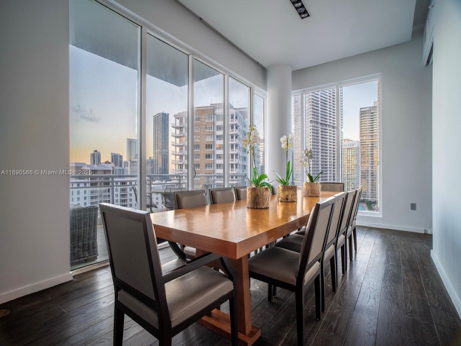 900 Brickell Key Blvd # 2204, Miami FL 33131